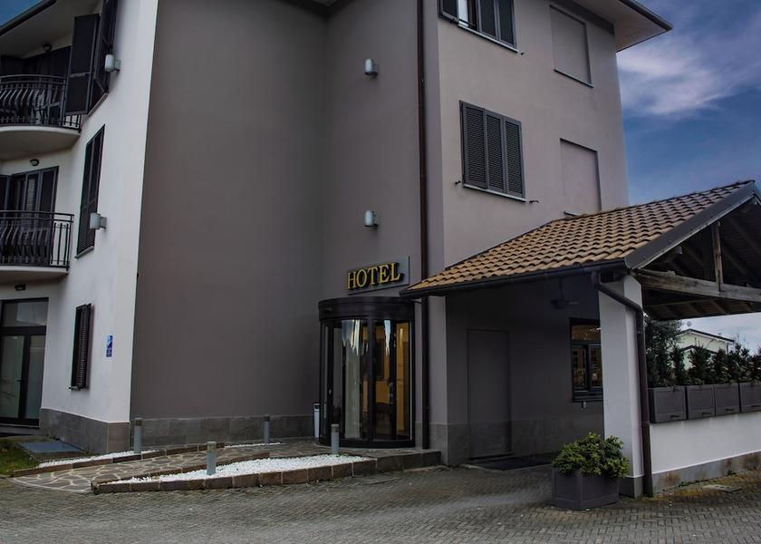 Lombardy Medolago Front of property