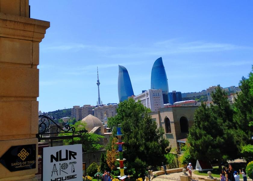  Baku Courtyard