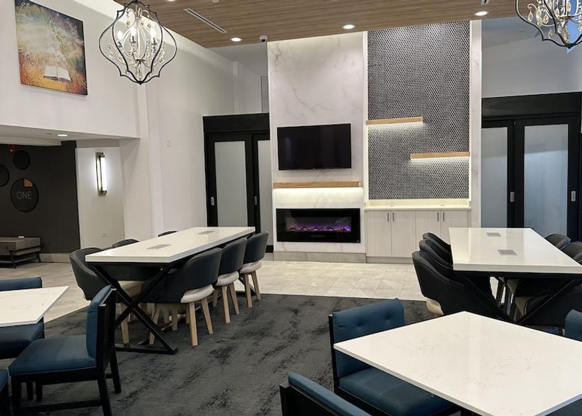 Illinois Rosemont Breakfast area