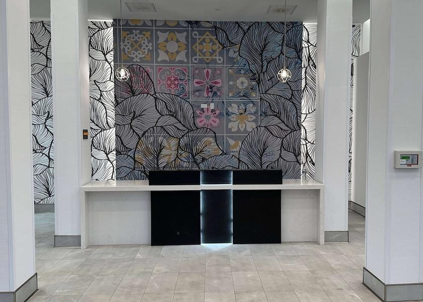 Illinois Rosemont Lobby