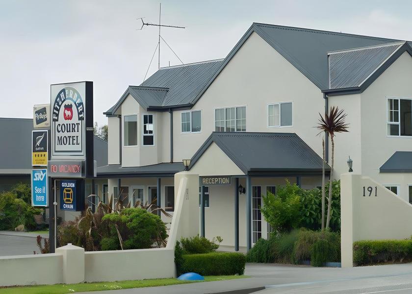 West Coast Hokitika Hotel Exterior