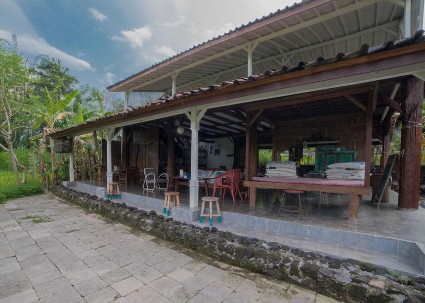  Cangkringan Restaurant