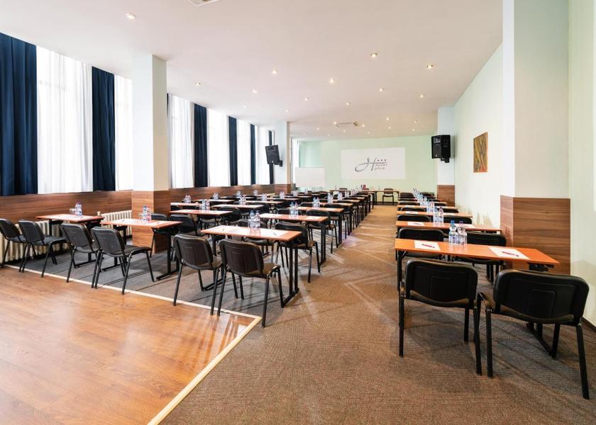  Bratislava business center