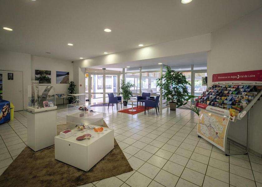 Pays de la Loire Saumur Reception