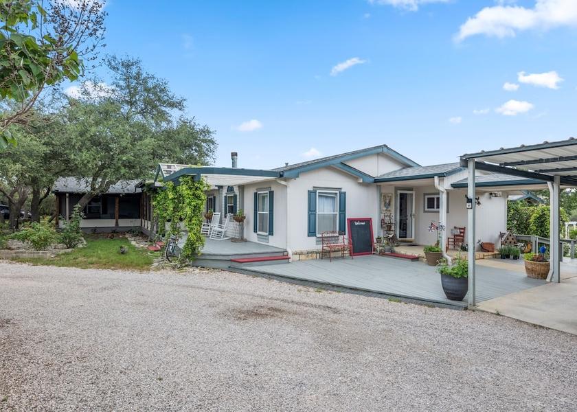 Texas Wimberley Facade