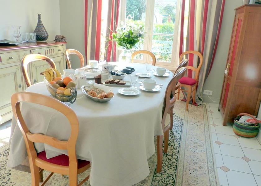 Île-de-France Villebon-sur-Yvette Kitchen