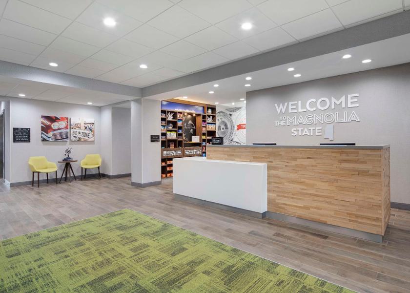 Mississippi D'Iberville Lobby