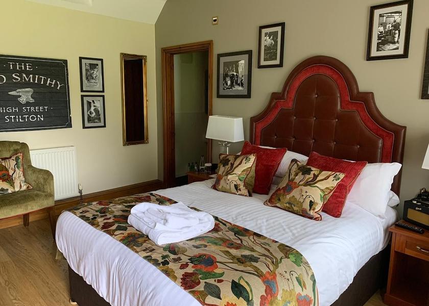 Ontario Peterborough Room