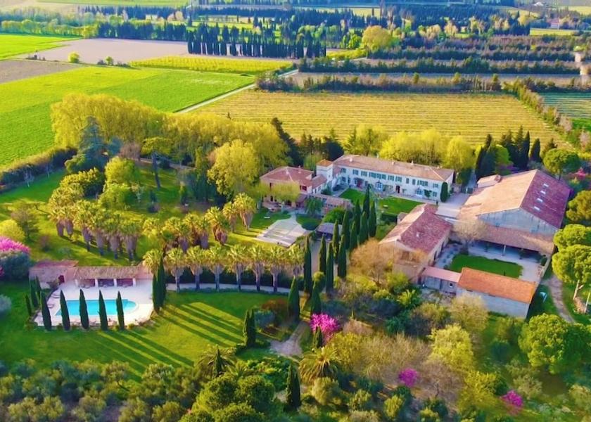 Occitanie Beaucaire Facade