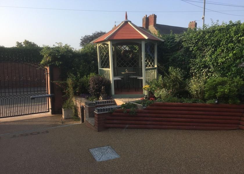 England Ibstock Gazebo