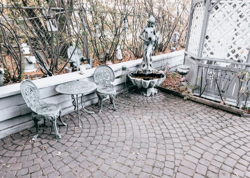 Alberta Calgary Terrace