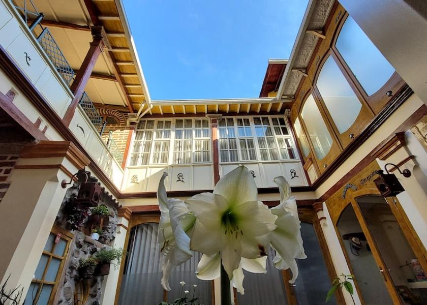 Pichincha Quito Terrace/patio