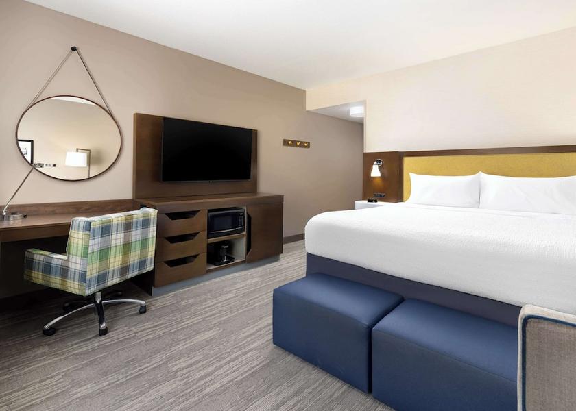 California Oakhurst Room