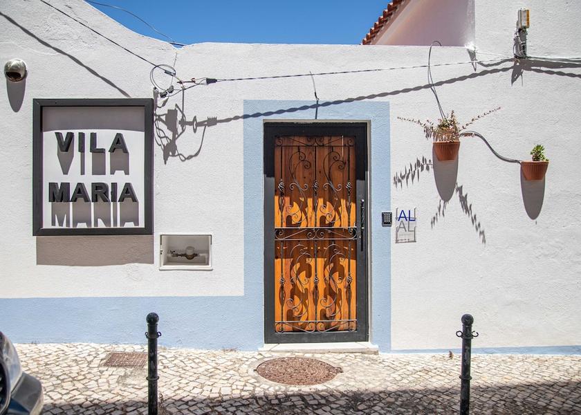 Setúbal Almada Facade