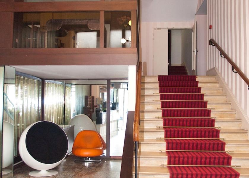 Auvergne-Rhone-Alpes Chatel-Guyon Reception