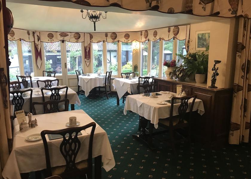 England Aylesbury Breakfast area