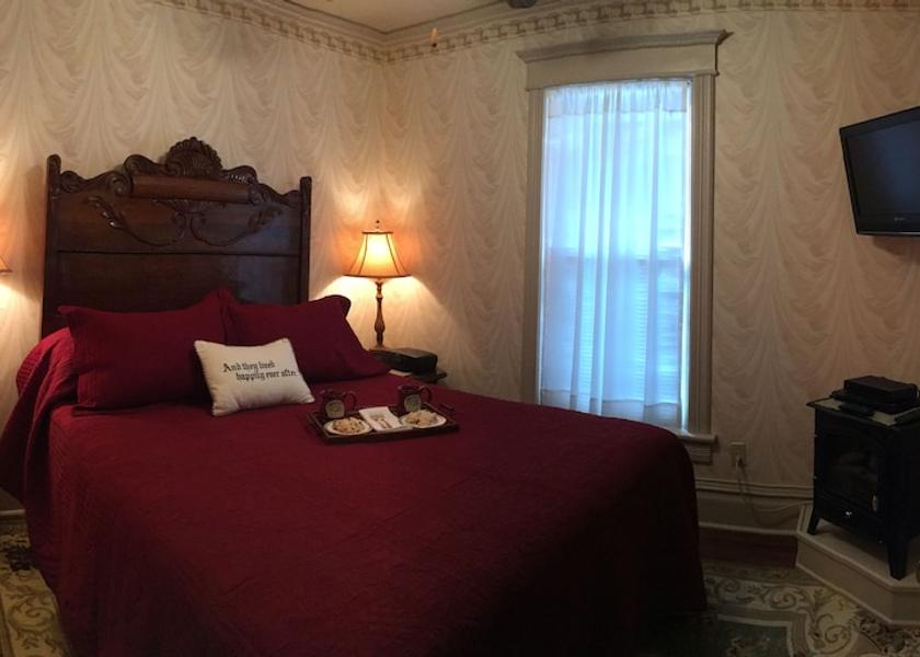 Wisconsin Sturgeon Bay Room