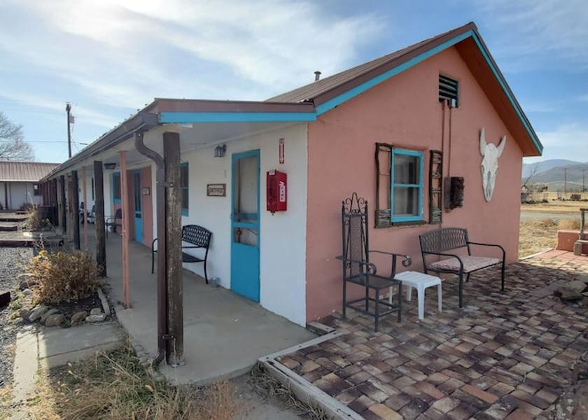 New Mexico Cimarron Exterior Detail