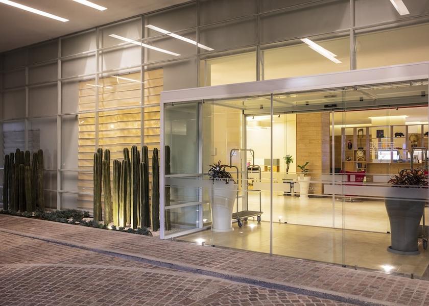 Guanajuato Celaya Lobby sitting area
