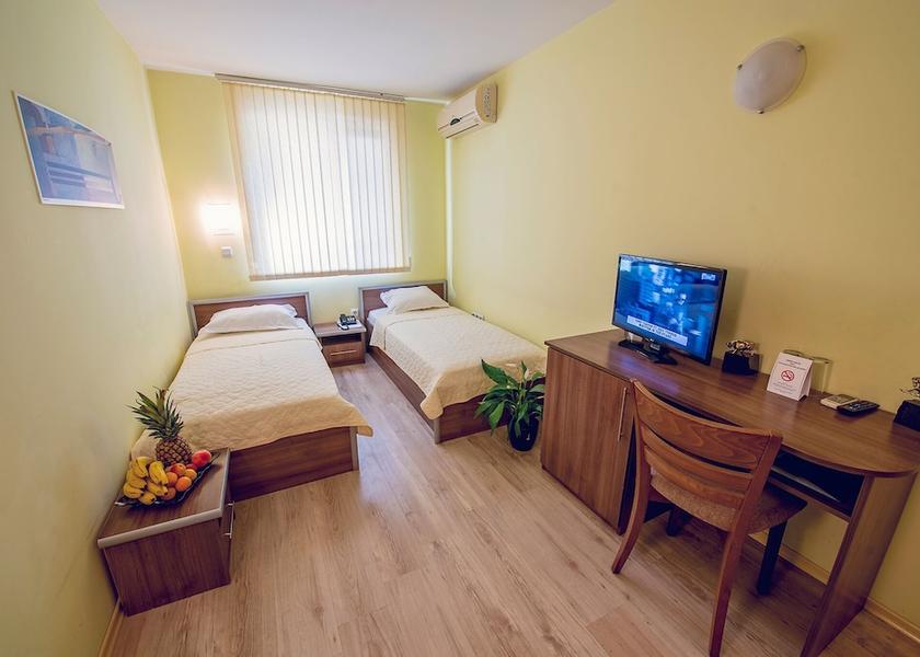  Varna Room