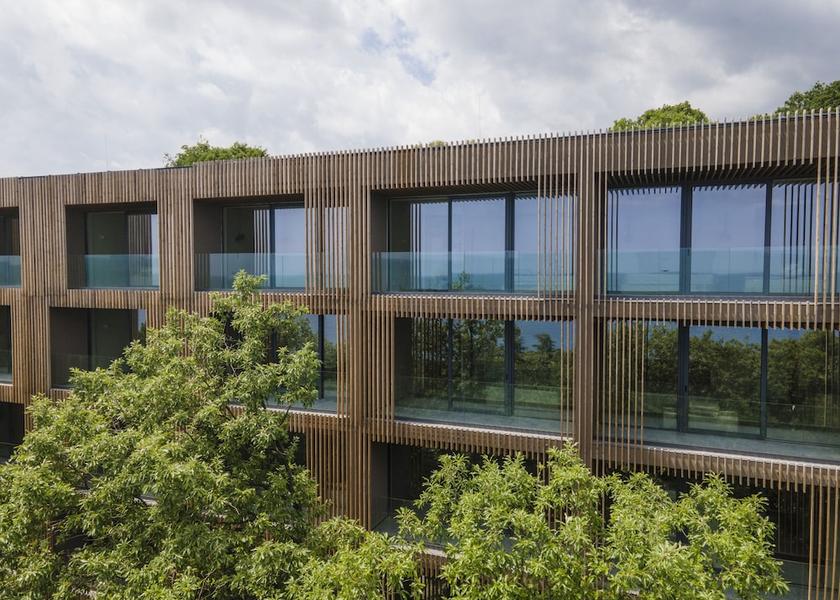  Golden Sands Property Grounds