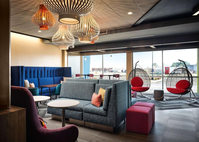 Mississippi Tupelo Lobby