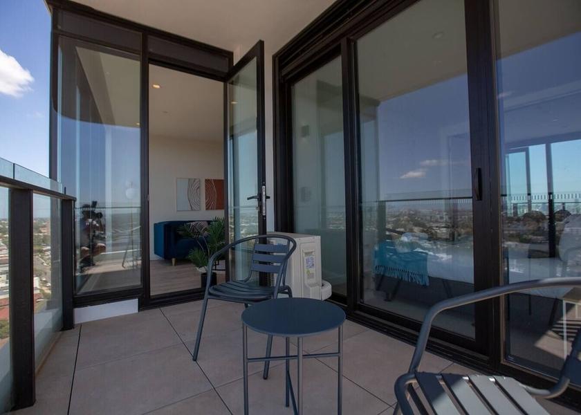 Victoria Melbourne Interior Entrance