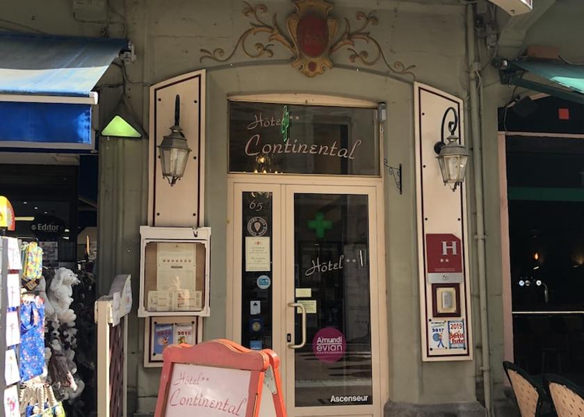 Auvergne-Rhone-Alpes Evian-les-Bains Facade