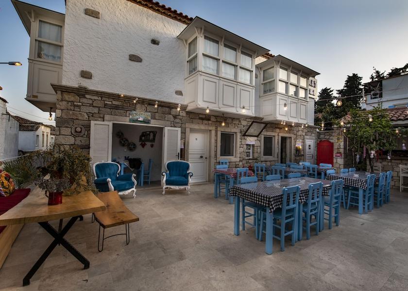 Izmir Çeşme Interior Entrance