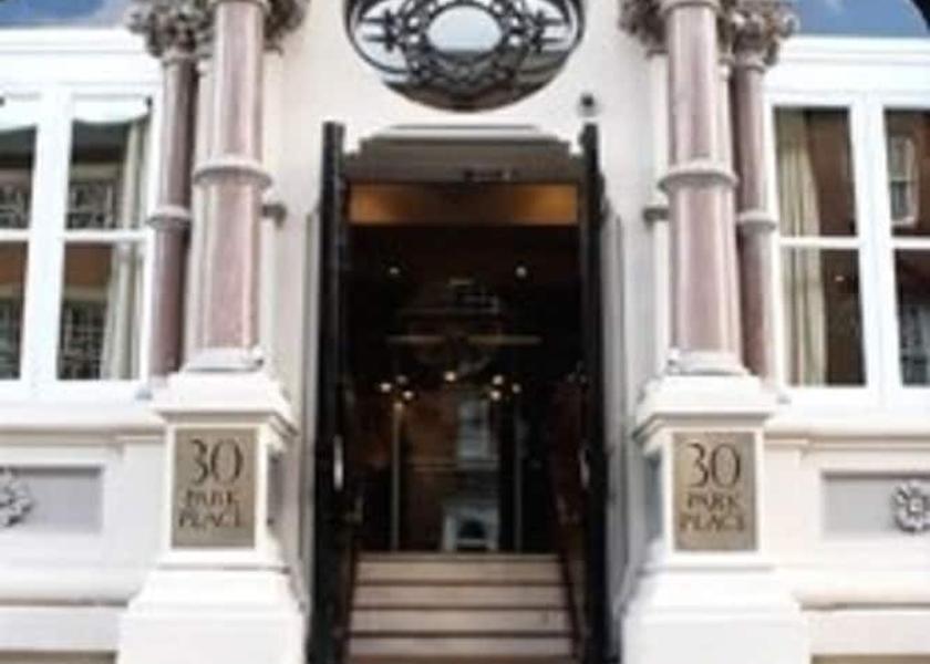 England Leeds Entrance