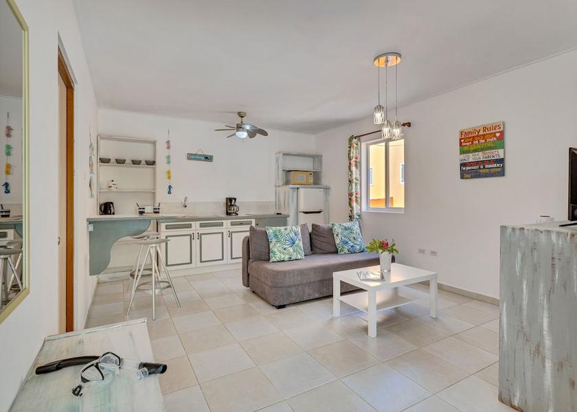  Kralendijk Living Area