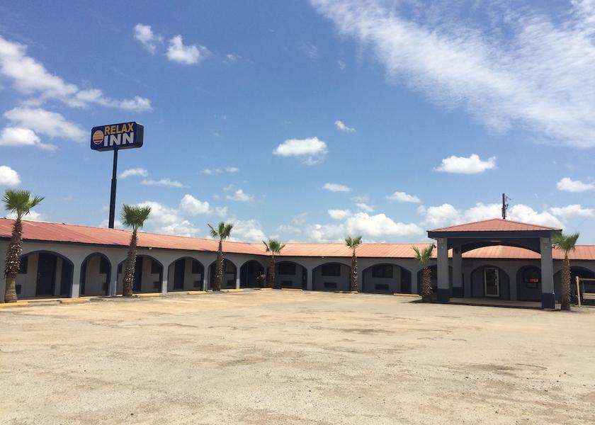 Texas Dilley Exterior Detail