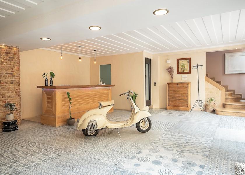 Crete Island Chania Reception