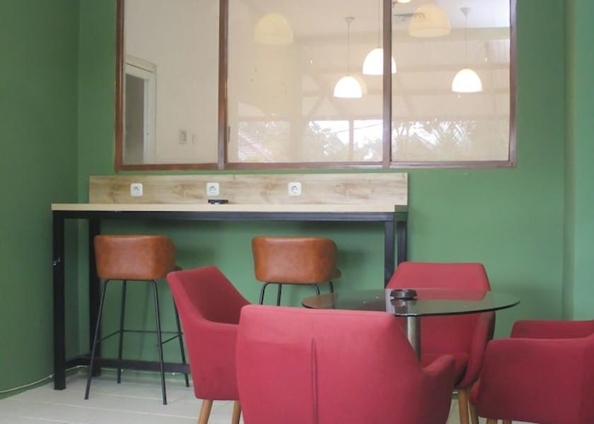  South Tangerang Dining