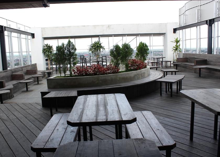  Pontianak Porch