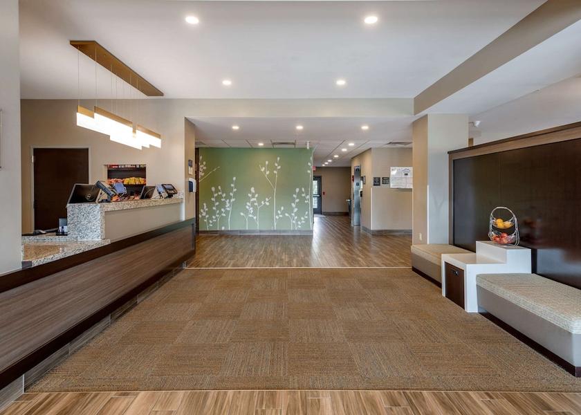 Kentucky Bowling Green Lobby