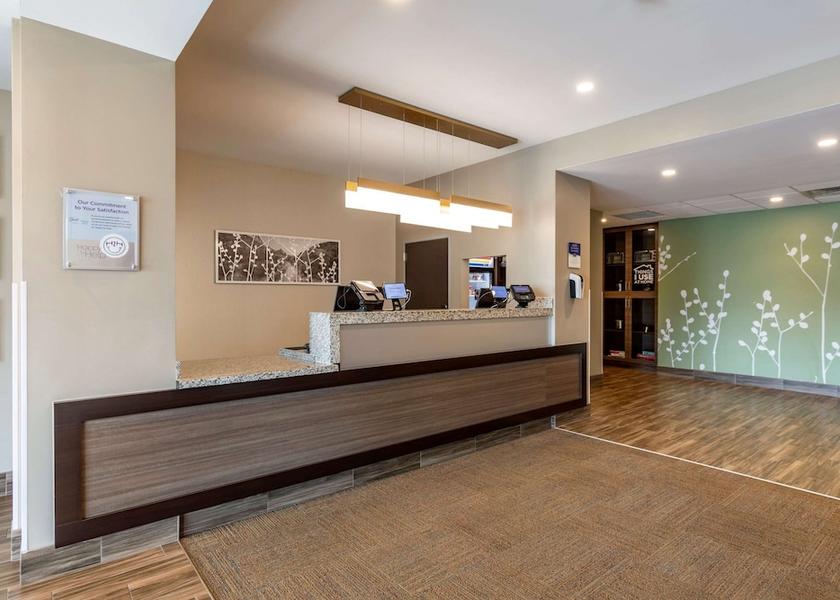 Kentucky Bowling Green Lobby