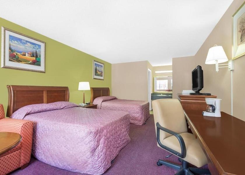 Alabama Anniston Room