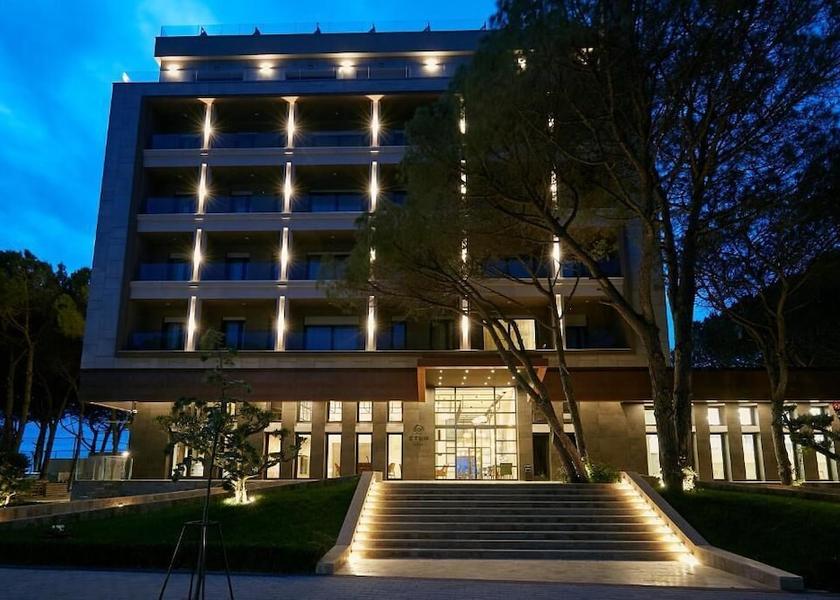  Golem Exterior Detail