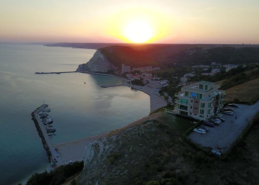  Kavarna Exterior Detail