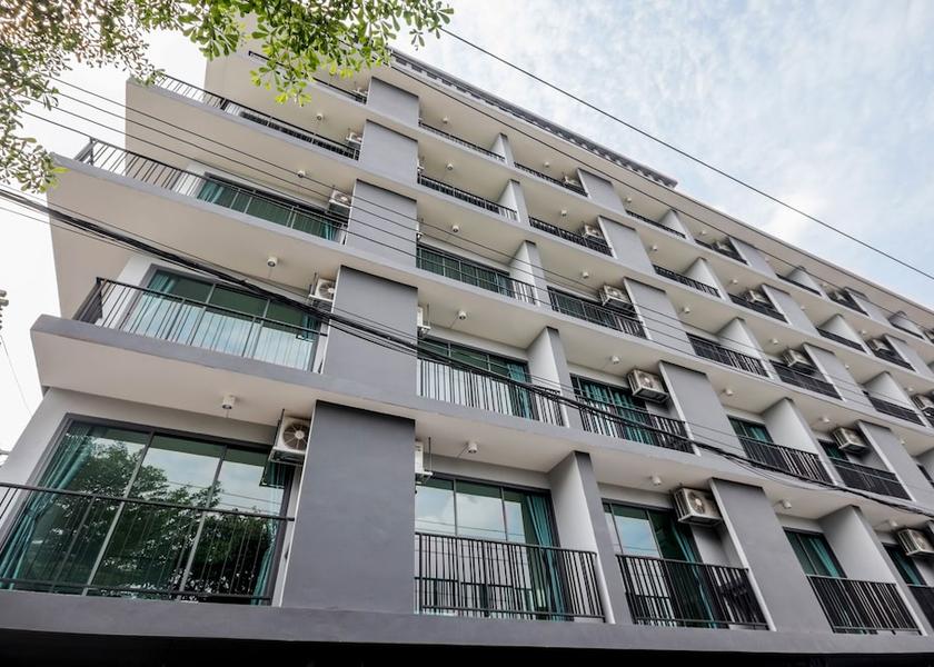 Bangkok Lam Luk Ka Exterior