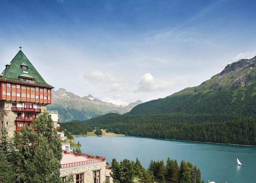 Graubünden St. Moritz Front of property