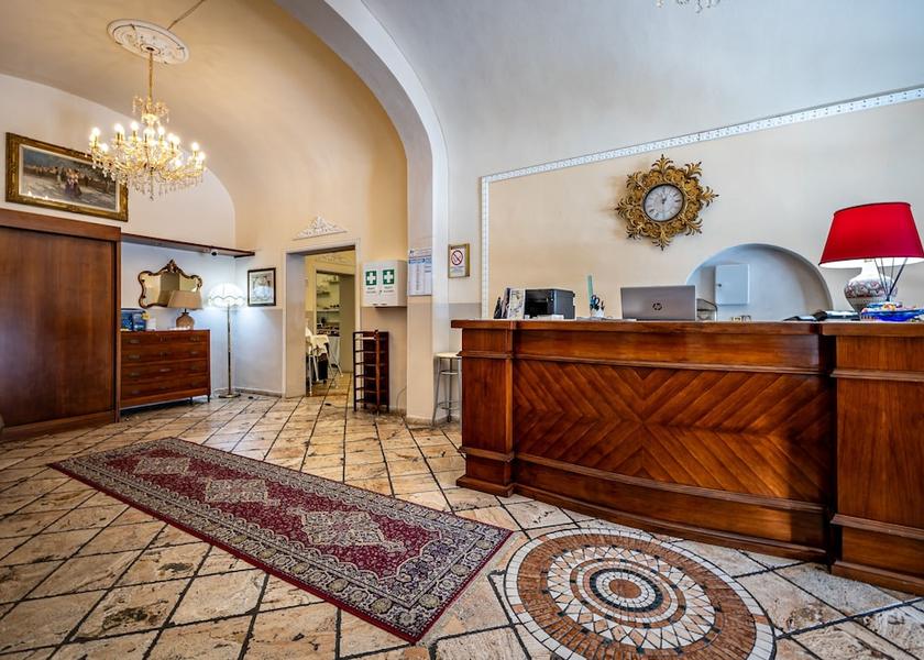 Tuscany Pisa Reception