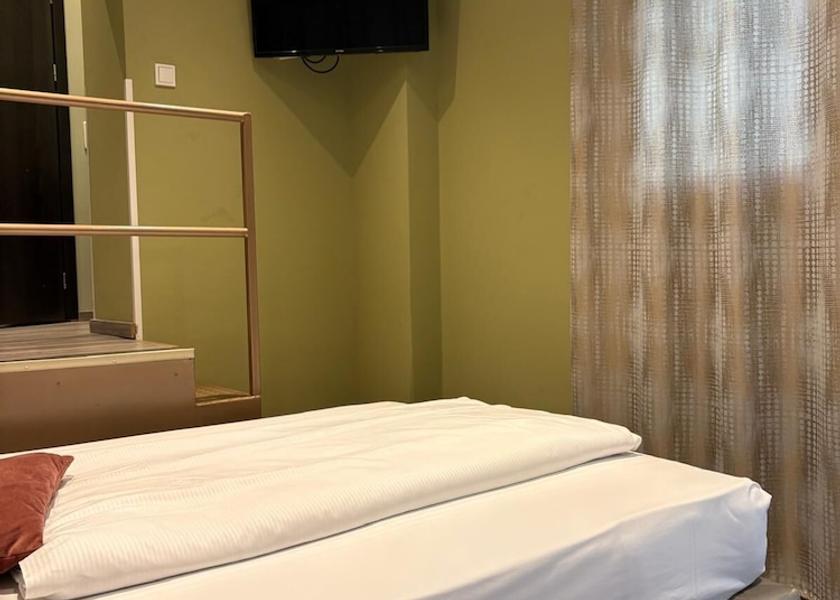 Hessen Kelsterbach Room