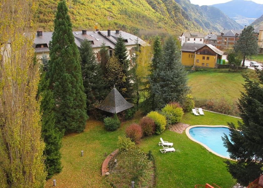 Catalonia Vall de Cardos Property Grounds