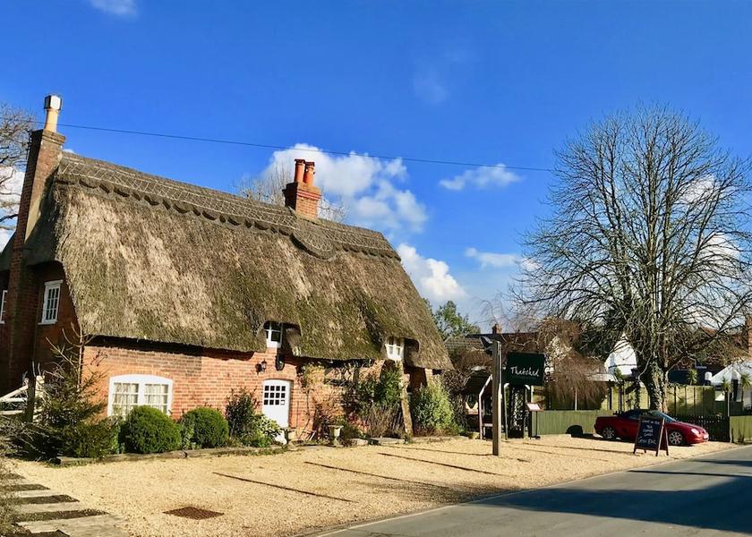 England Brockenhurst Exterior Detail