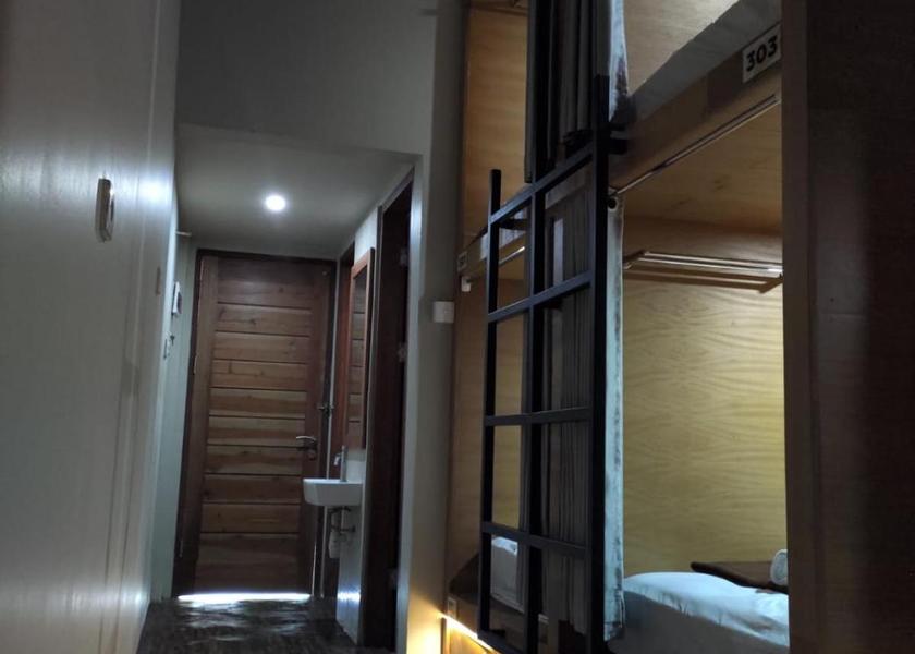 West Nusa Tenggara Mataram Capsule - Male Only, Non-Smoking