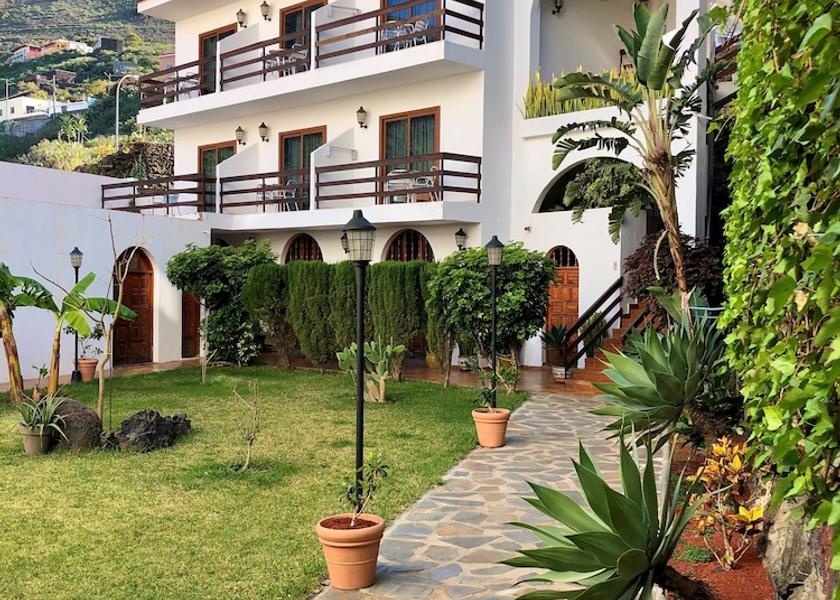 Canary Islands Frontera Courtyard