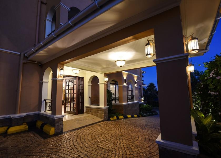  Kampala Exterior Detail