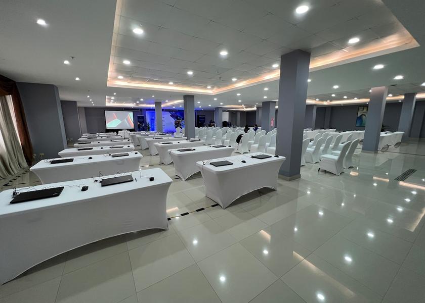 Chiriqui David Meeting Room